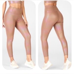 Lux Iridescent Fabletics Leggings Size Small Mocha Ultra High Rise 7/8